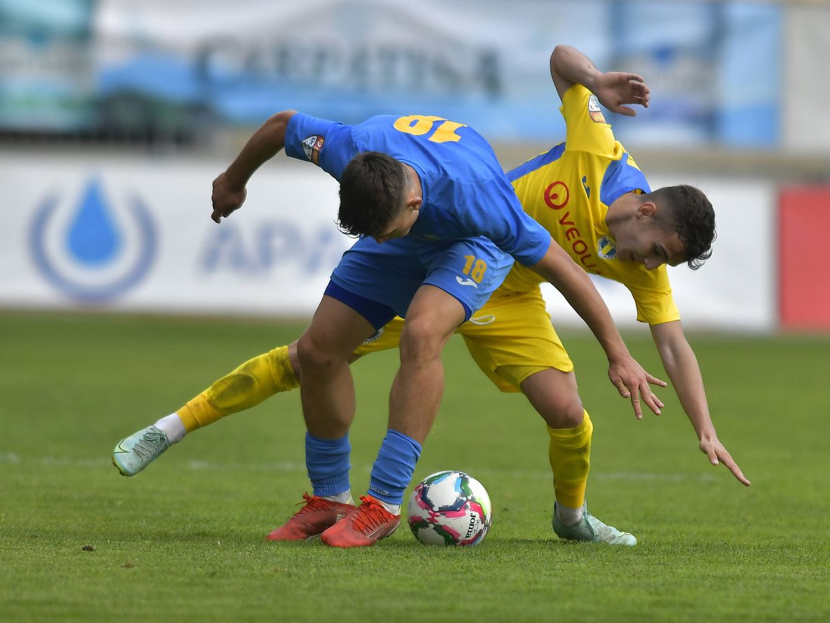 „Grealish” din Superliga! Noul transfer impresionează cu gambele lui masive și se prezintă: „Am venit la cea mai mare echipă din România”