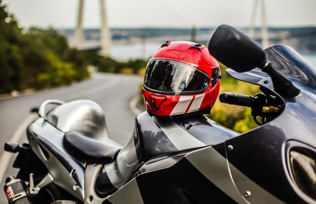Tipuri de căști moto: cum alegi modelul potrivit nevoilor tale