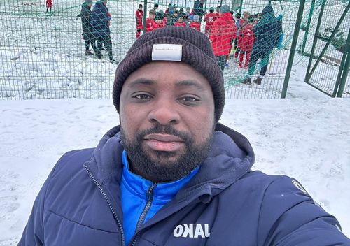 INVESTIGAȚIE „Rețeaua Nigeria” » Jucători păcăliți sau legați cu clauze aberante de un fost fotbalist care acționează ca fals impresar în România + „Săracii, le cereau colegilor bani pentru Paracetamol!”
