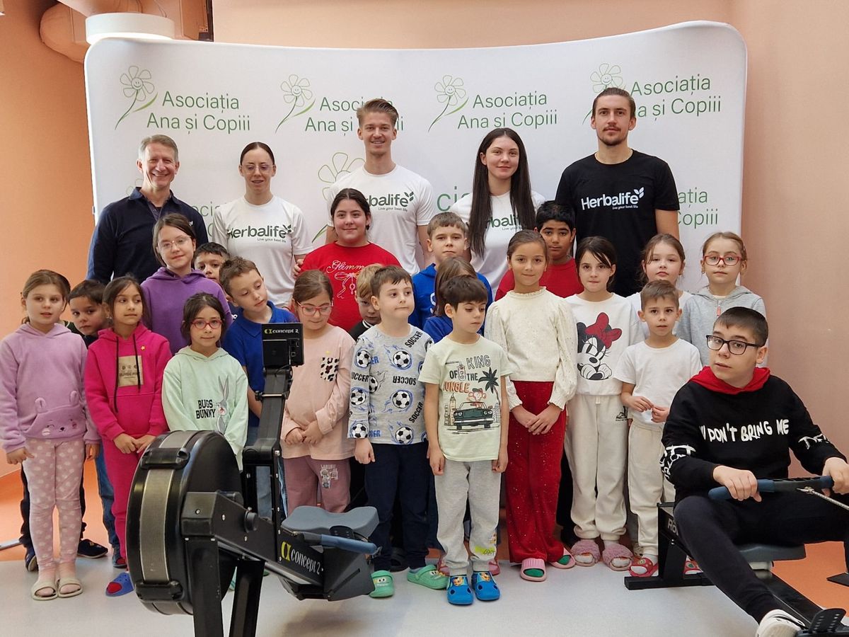 Canotorii lotului național, alături de copiii defavorizați: „Sunt foarte entuziasmați și știau despre ce e vorba, știau mișcarea”