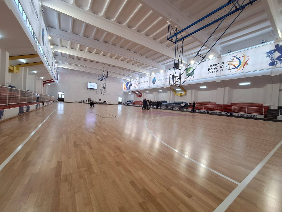 Sigur n-au greșit?! Unde se joacă Final Four-ul Cupei României » Noua sală „cu cele mai bune condiții pentru spectatori” are bănci din lemn!