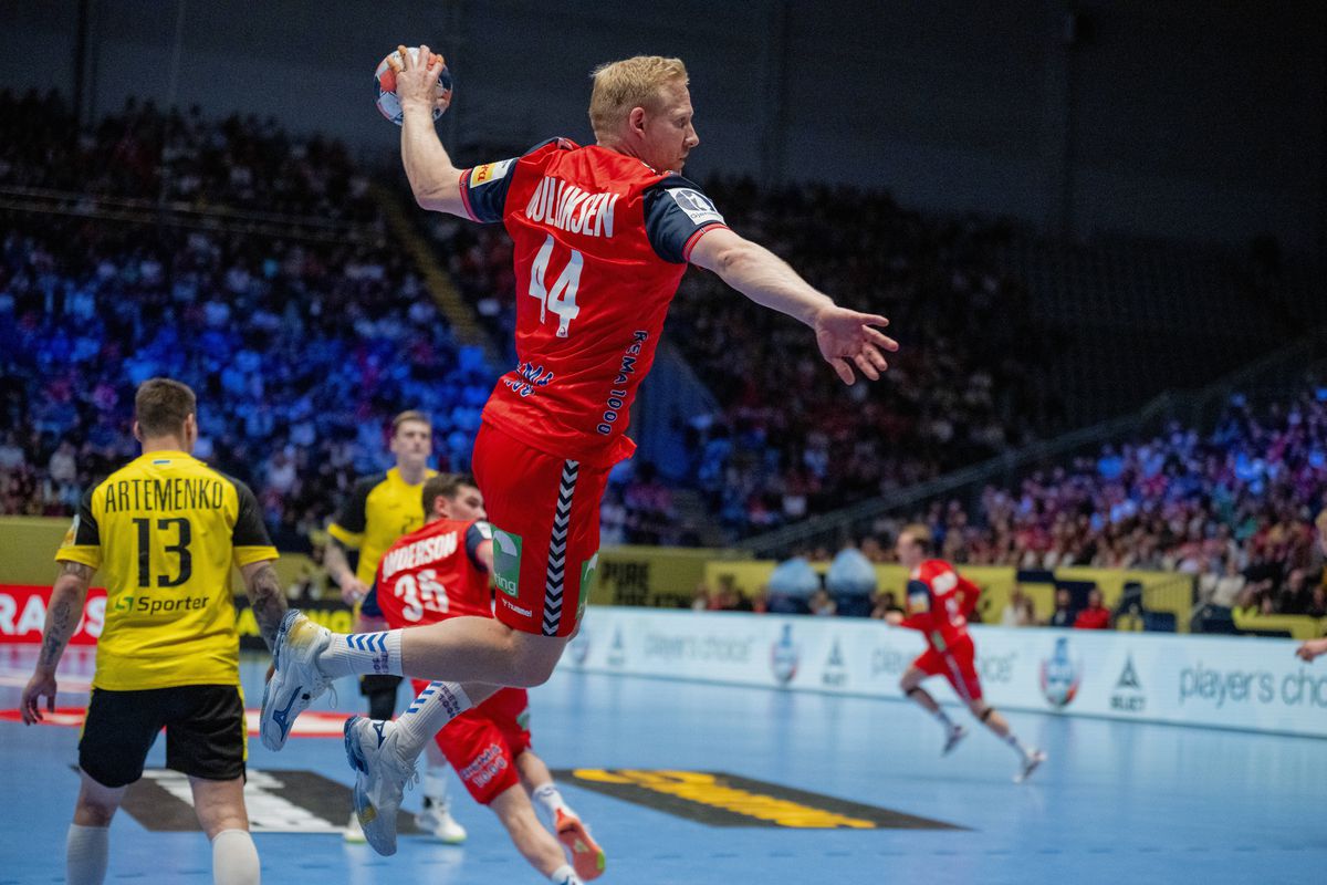 Meci cu scor ISTORIC la Euro 2026 de handbal » Două recorduri bătute: cea mai mare victorie a gazdelor, cel mai drastic eșec din istoria naționalei!