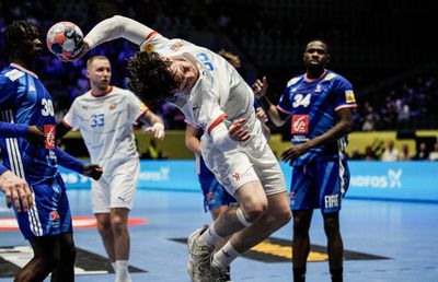 Euro 2026 de handbal masculin a început în stil mare: era 6-0 după primele 250 de secunde » Spectacol cu 70 de goluri