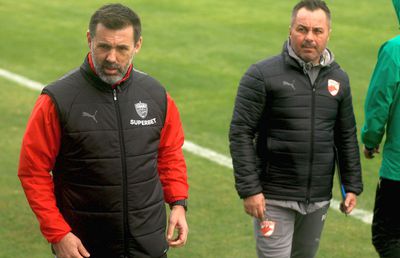 Reacție vehementă de pe banca lui Dinamo, după ce Cîrjan a refuzat-o pe Metalist: „Știți ce înseamnă asta?”