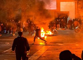 Fotbalist de 17 ani, ucis în timpul protestelor » Regimul iranian refuză să predea trupul familiei