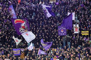 Un om suspendat doi ani și jumătate vine să o salveze pe Fiorentina de la retrogradare