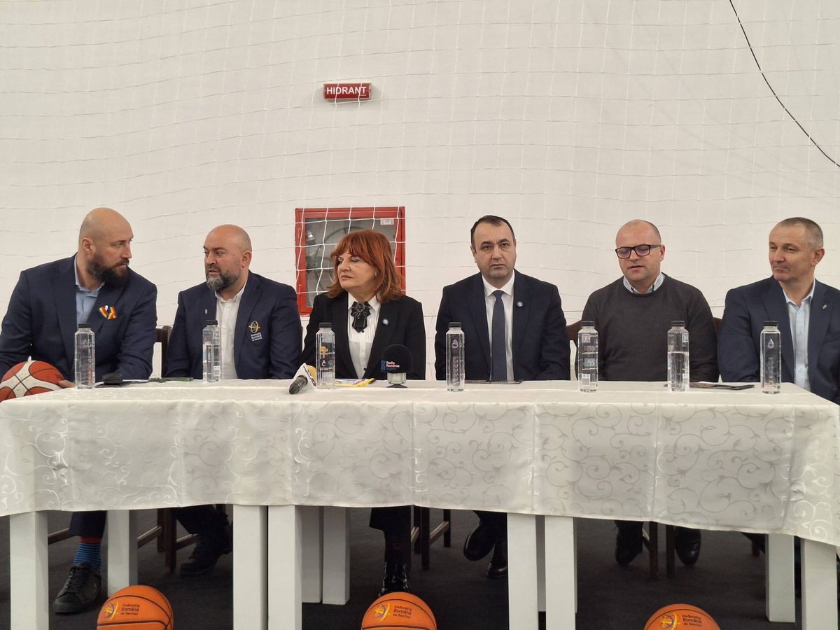 Sigur n-au greșit?! Unde se joacă Final Four-ul Cupei României » Noua sală „cu cele mai bune condiții pentru spectatori” are bănci din lemn!