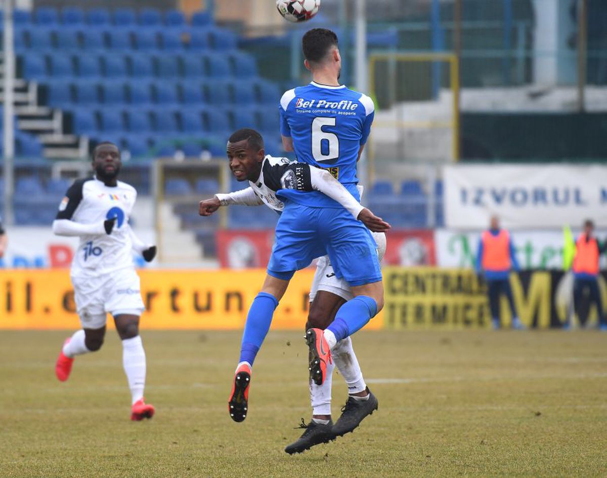 CLINCENI - GAZ METAN 2-3 // Ilie Poenaru a făcut scandal după meci: „Stai, fratele meu, la Liga 2, până înveți să arbitrezi! Nu suntem doriți în Liga 1”