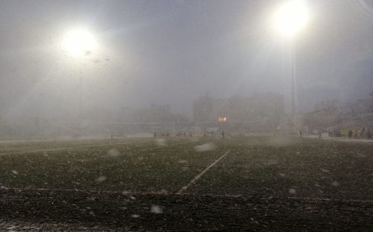 FOTO+VIDEO » Imagini apocaliptice în Moldova! Furtună de zăpadă înainte de Botoșani - Gaz Metan » Nu s-a mai văzut nimic!