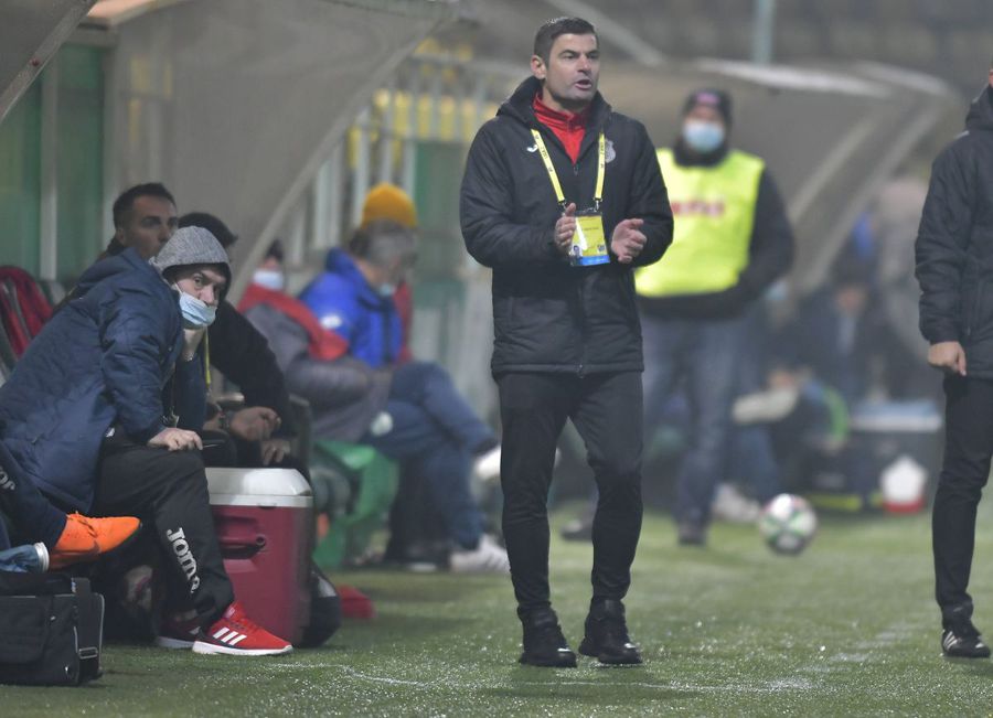 Antrenor nou în Superliga » Cine a apărut pe foaie la meciul de play-out
