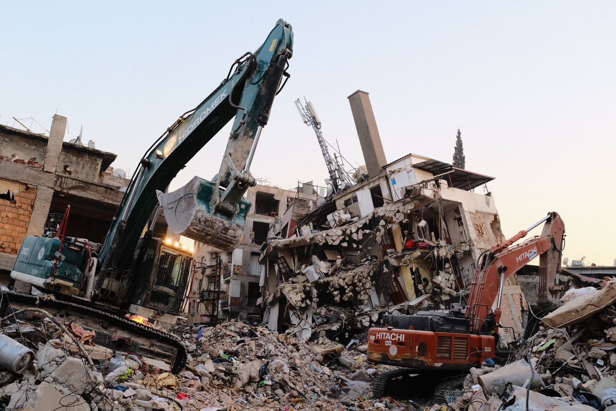 „Miroase a cadavre și pe străzi vezi doar moloz, organe și sânge” » Fostul angajat de la FCSB a pierdut totul în cutremurele din Turcia și acum povestește momente terifiante