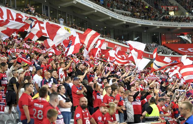 Incredibil! „Film” pentru adulți turnat în toaleta stadionului, în timpul meciului fostei echipe a lui Rareș Ilie » Reacția clubului