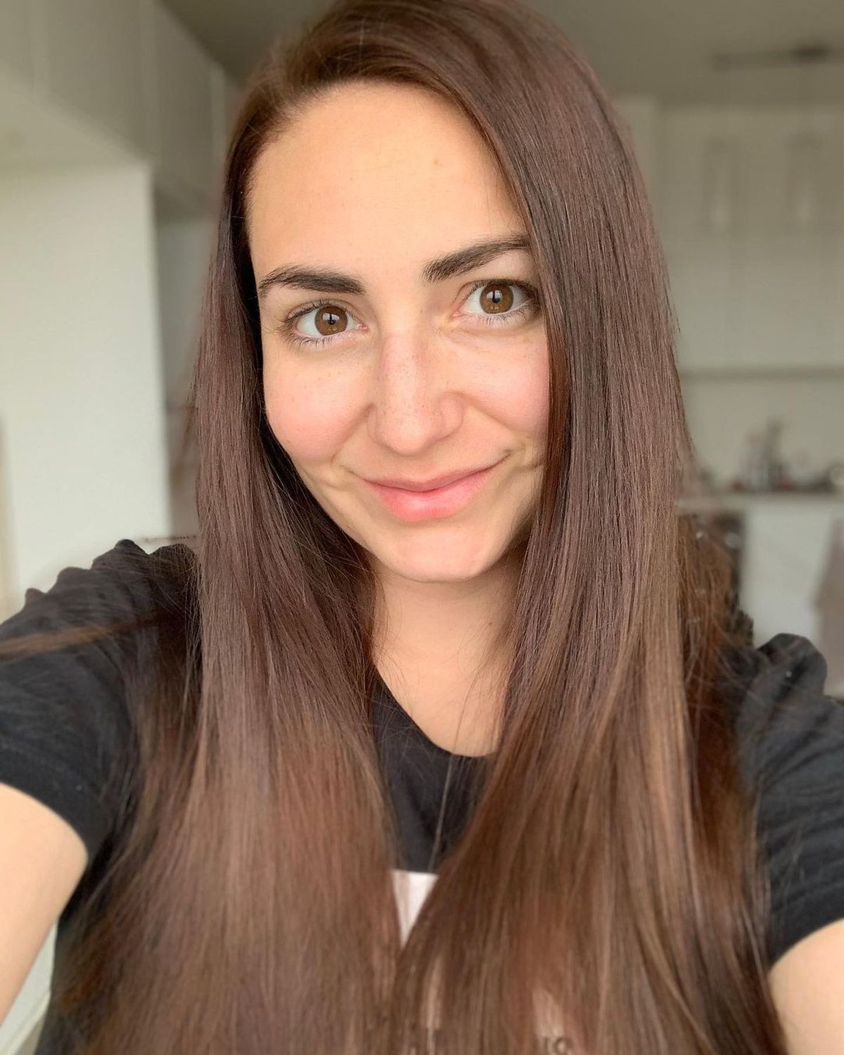 Fosta soție a fotbalistului care a dezvăluit că este homosexual a luat atitudine: „Pentru binele copilului nostru, prefer să stau pe margine”