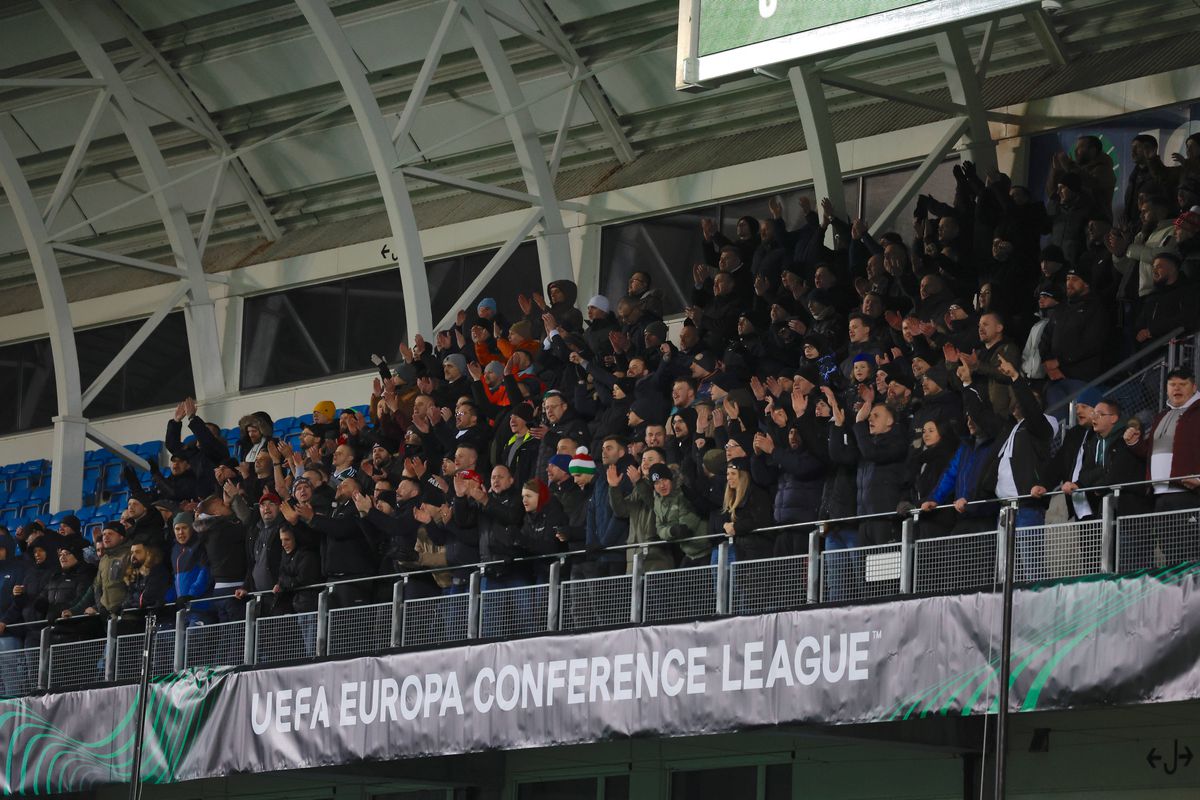 A devenit brusc meciul serii în Conference League » Rezultat neverosimil după 24 de minute, ciudățenii și în tribune