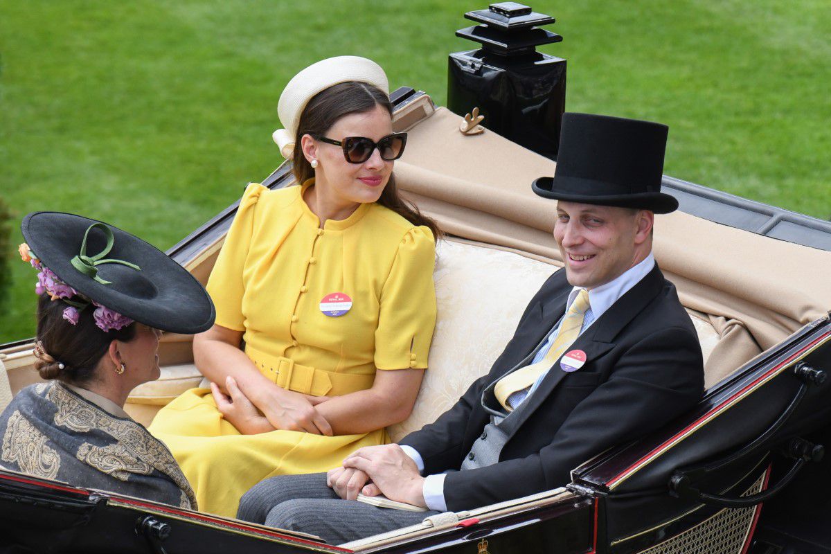 Schimbare după 313 ani! Cursa de cai la care participă familia regală din Marea Britanie renunță la una din tradiții