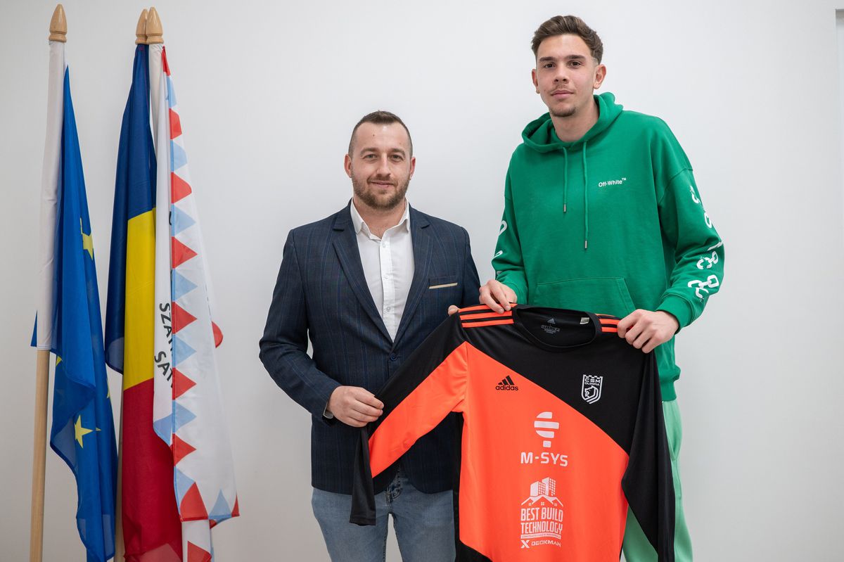 Ce transferuri a făcut Olimpia Satu Mare