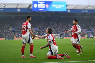 Arsenal a câștigat pe final cu Leicester și s-a apropiat de Liverpool » Cum arată clasamentul din Premier League