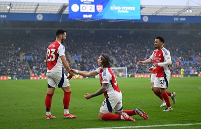 Arsenal a câștigat pe final cu Leicester și s-a apropiat de Liverpool » Cum arată clasamentul din Premier League