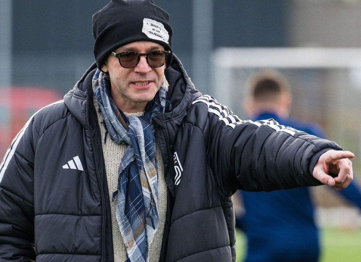 Zile pline la echipa lui Bogdan Lobonț: au plecat 7 jucători, au venit 8 » „Pisica” a luat de la FCSB, CFR Cluj, Farul