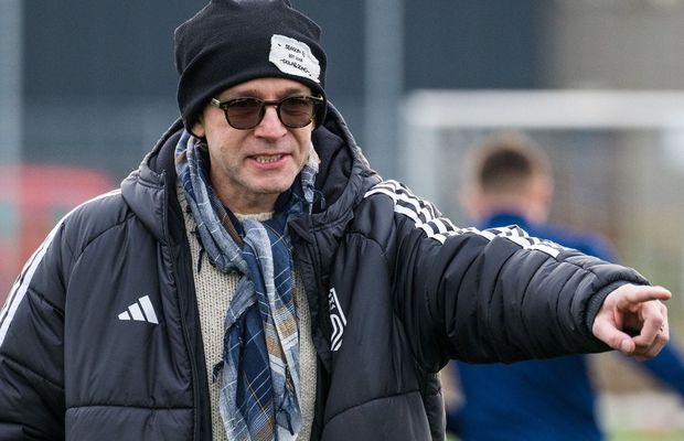 Zile pline la echipa lui Bogdan Lobonț: au plecat 7 jucători, au venit 8 » „Pisica” a luat de la FCSB, CFR Cluj, Farul