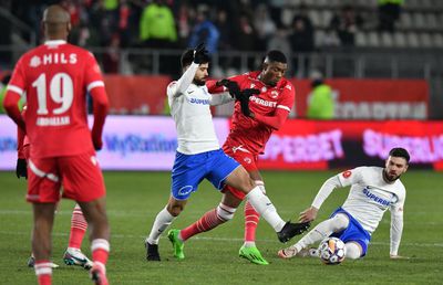 Farul o bate pe Dinamo și strânge tot mai tare lupta pentru play-off » Cum arată ACUM clasamentul Superligii
