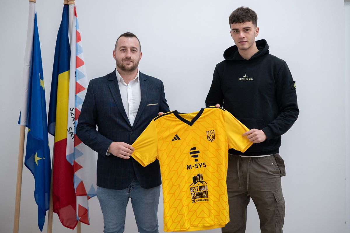 Ce transferuri a făcut Olimpia Satu Mare