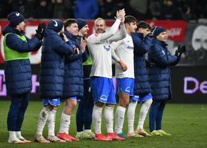 Un erou și un personaj negativ pe „Arc”, imediat după Dinamo - Farul! Pe cine au înjurat fanii „câinilor”