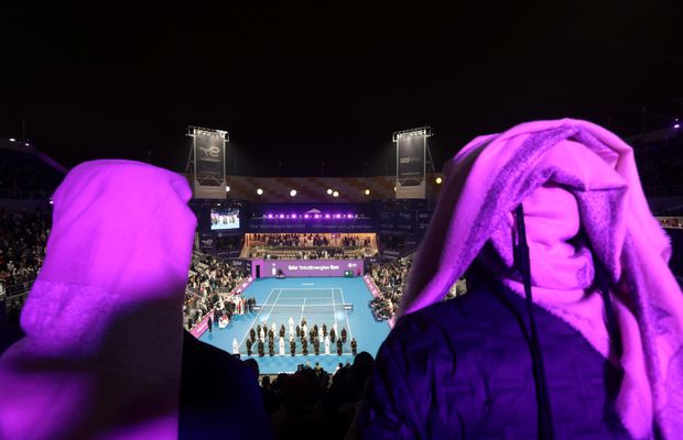 O zi ciudată la Doha după suspendarea lui Jannik Sinner: tăcere peste tot » Carlos Alcaraz nu a venit la conferința de presă + ce au observat jurnaliștii prezenți în Qatar