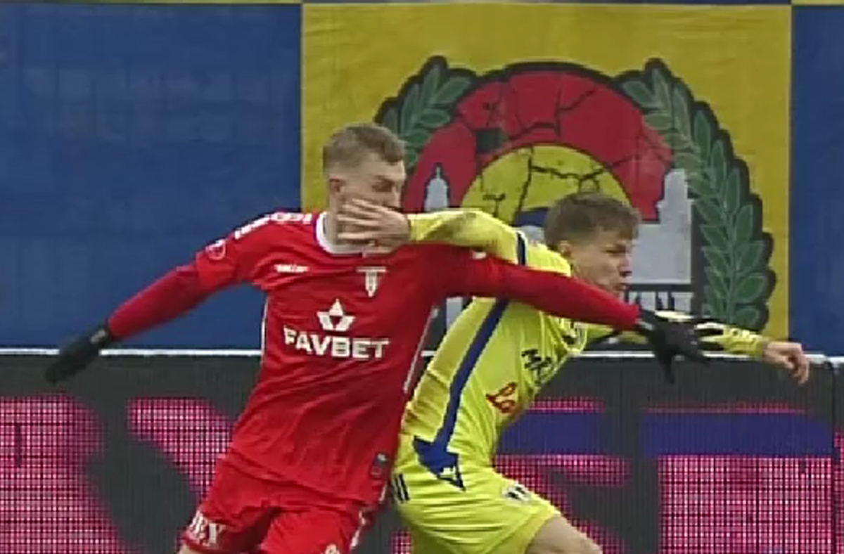 Mircea Rednic acuză la finalul meciului Petrolul - UTA: „M-au înjurat, au aruncat cu pietre în mine!”