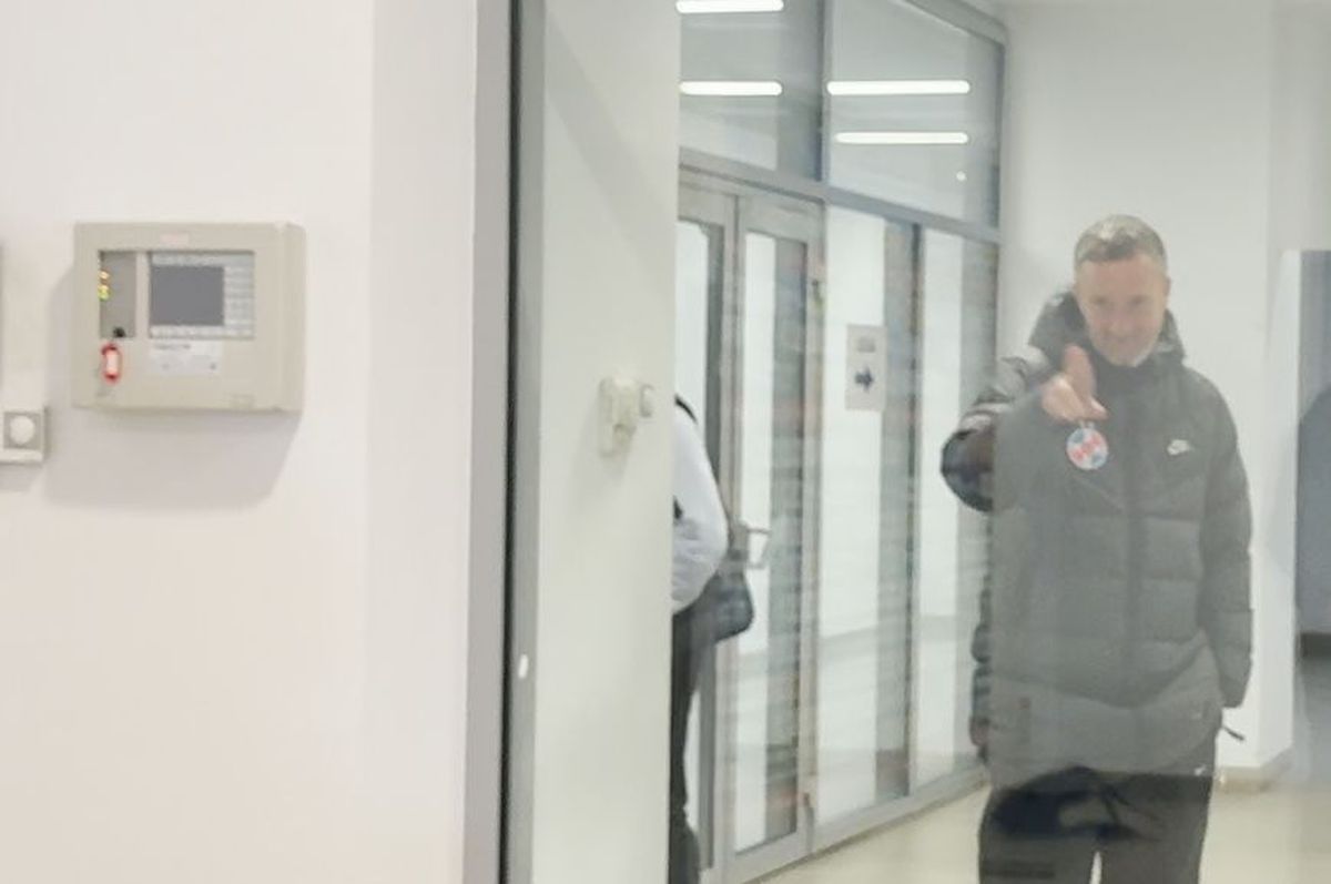 Interacțiunea dintre Mihai Stoica și Sorin Cârțu, la Craiova - FCSB