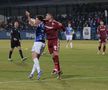 Alex Ișfan vs Denis Ciobotariu, în Farul - Rapid. Foto: Andrei Furnigă (GSP)
