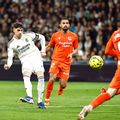 Federico Valverde (echipament alb), în Real Madrid - Sociedad 4-1 / Foto: Imago