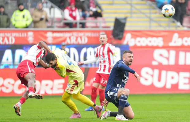 Final NEBUN în UTA - FC Botoșani » Penalty-ul din minutul 90+5, ANULAT după intervenția VAR! + Cum arată clasamentul
