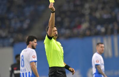 Toate fazele de arbitraj din Craiova - FCSB » De ce a fost anulat golul de 2-0: explicația din regulament