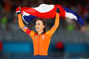 Revanșă olandeză pe gheață la Milano Cortina » Femke Kok a triumfat la 500 m cu record olimpic în fața Juttei Leerdam