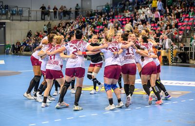 Rapid a câștigat în Norvegia și s-a calificat în „sferturile” European League la handbal feminin!