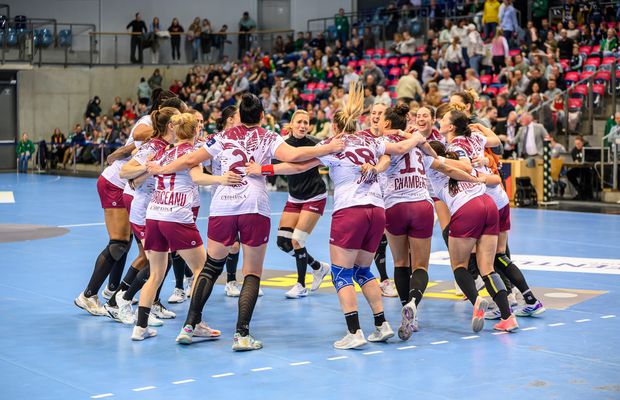 Rapid a câștigat în Norvegia și s-a calificat în „sferturile” European League la handbal feminin!