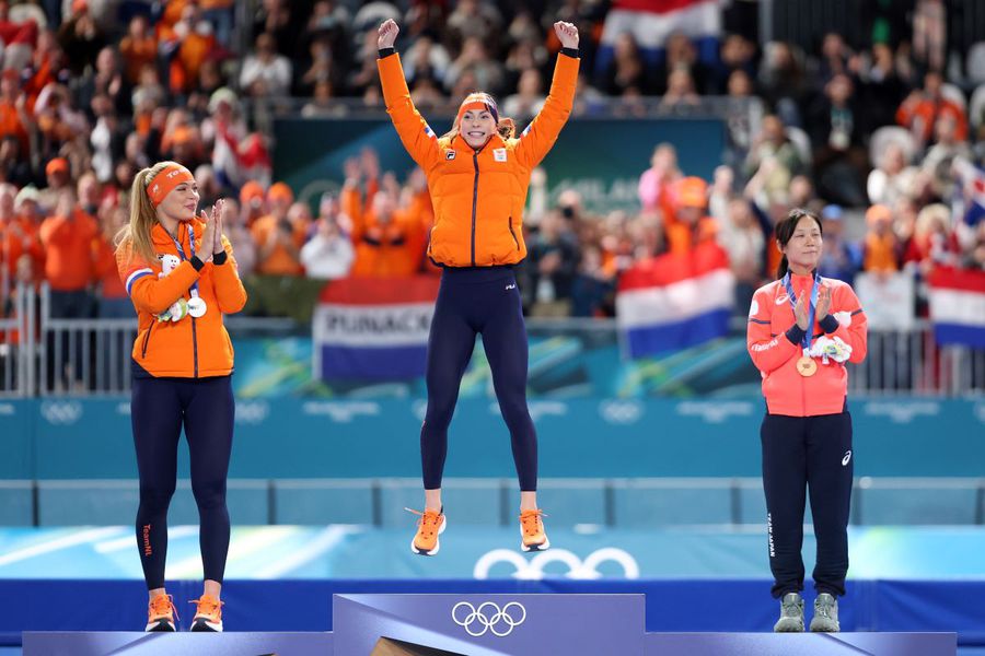 Revanșă olandeză pe gheață la Milano Cortina » Femke Kok a triumfat la 500 m cu record olimpic în fața Juttei Leerdam