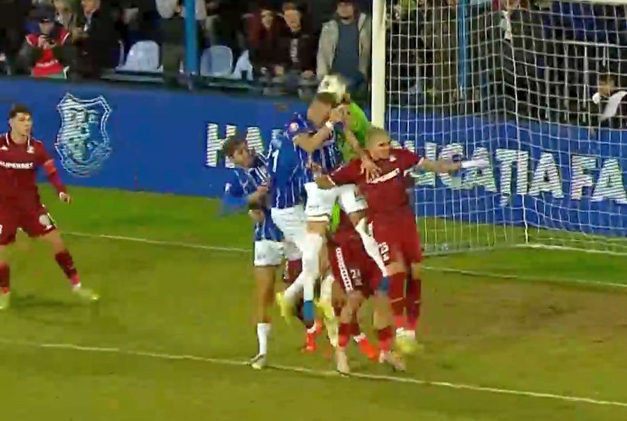 Ghinion pentru Rapid cu Farul » Titularul s-a rupt, înlocuitorul a „comis-o”