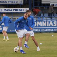 Denis Alibec și Victor Dican, înainte de Farul - Rapid. Foto: Andrei Furnigă (GSP)