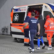 Screciu, la ambulanță după Craiova - FCSB/ foto Cristi Preda (GSP)