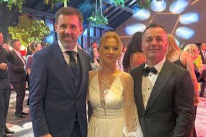 Dinamovistul Florentin Petre s-a însurat a treia oară, chiar de Ziua Îndrăgostiților » Cine a furat toate privirile la petrecerea de nuntă