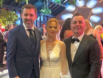 La 50 de ani, dinamovistul Florentin Petre s-a însurat a treia oară, chiar ...