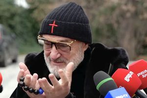 Gigi Becali l-a pedepsit chiar în timpul derby-ului Universitatea Craiova - FCSB