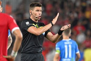 Universitatea Craiova - FCSB, toate fazele controversate de arbitraj și verdictul specialiștilor