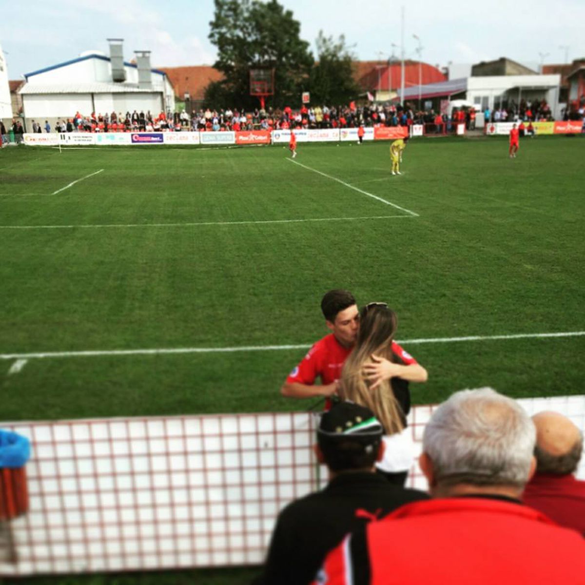 FOTO. Iubita lui Dennis Man, mândră de transferul fotbalistului: „Te iubesc!”