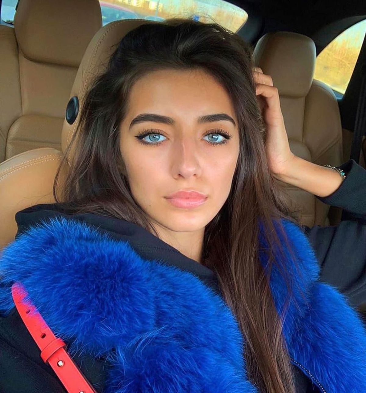 Internaționalul român are o afacere de succes împreună cu iubita, o fostă Miss: „Toți banii lui sunt bine gestionați”