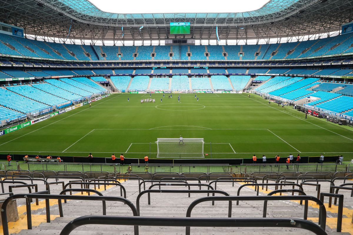 FOTO Jucătorii lui Gremio au intrat cu măști medicinale pe teren în semn de protest