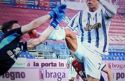 Rivalii din Serie A se revoltă: „Ce trebuie să facă Ronaldo ca să ia ROȘU?” » Acuză o intrare violentă a lui Cristiano