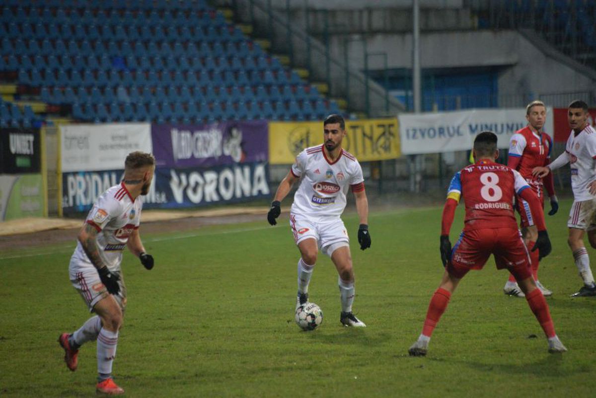 FOTO Andrei Chivulete a făcut praf Botoșani - Sepsi! Ion Crăciunescu: „Trebuia să mai dea și un roșu greșit”